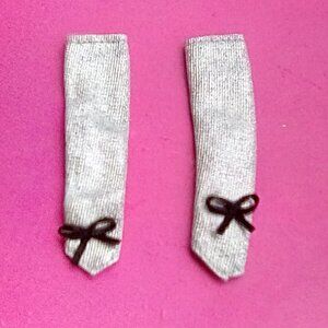 Barbie Doll Silver fingerless gloves with bow
